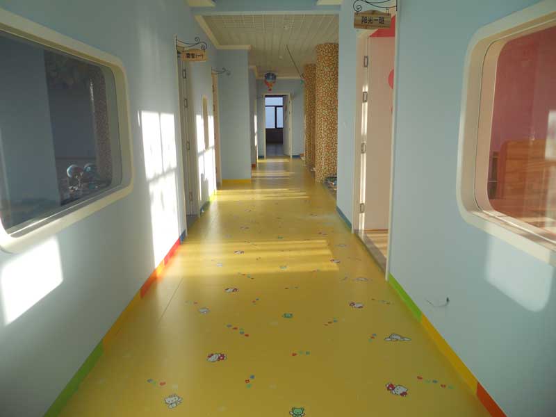 陕西榆林市远兴国学幼儿园塑胶蜜桃视频网址